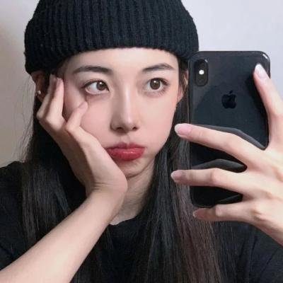 为黛茜小姐开车